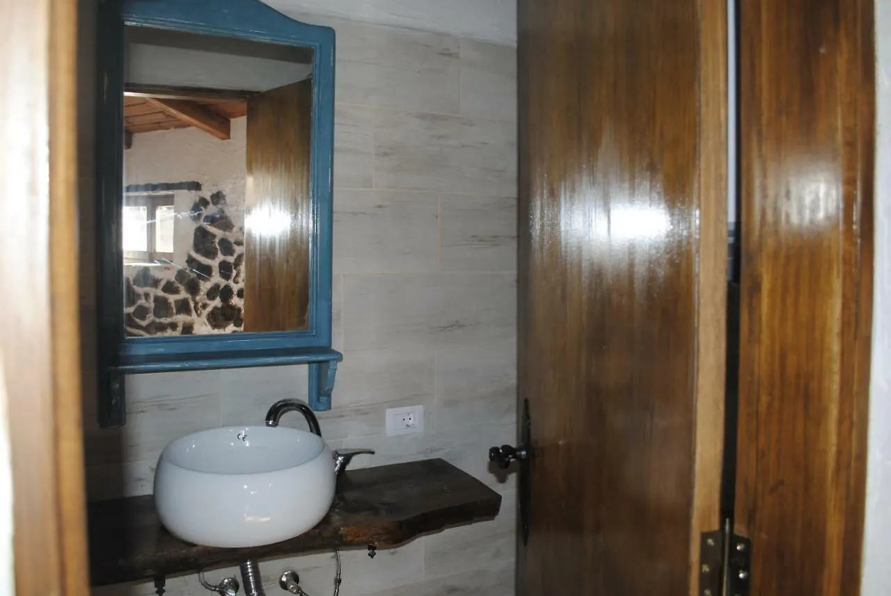 I Miti Viviendavacacional Hotel Chio  Spain